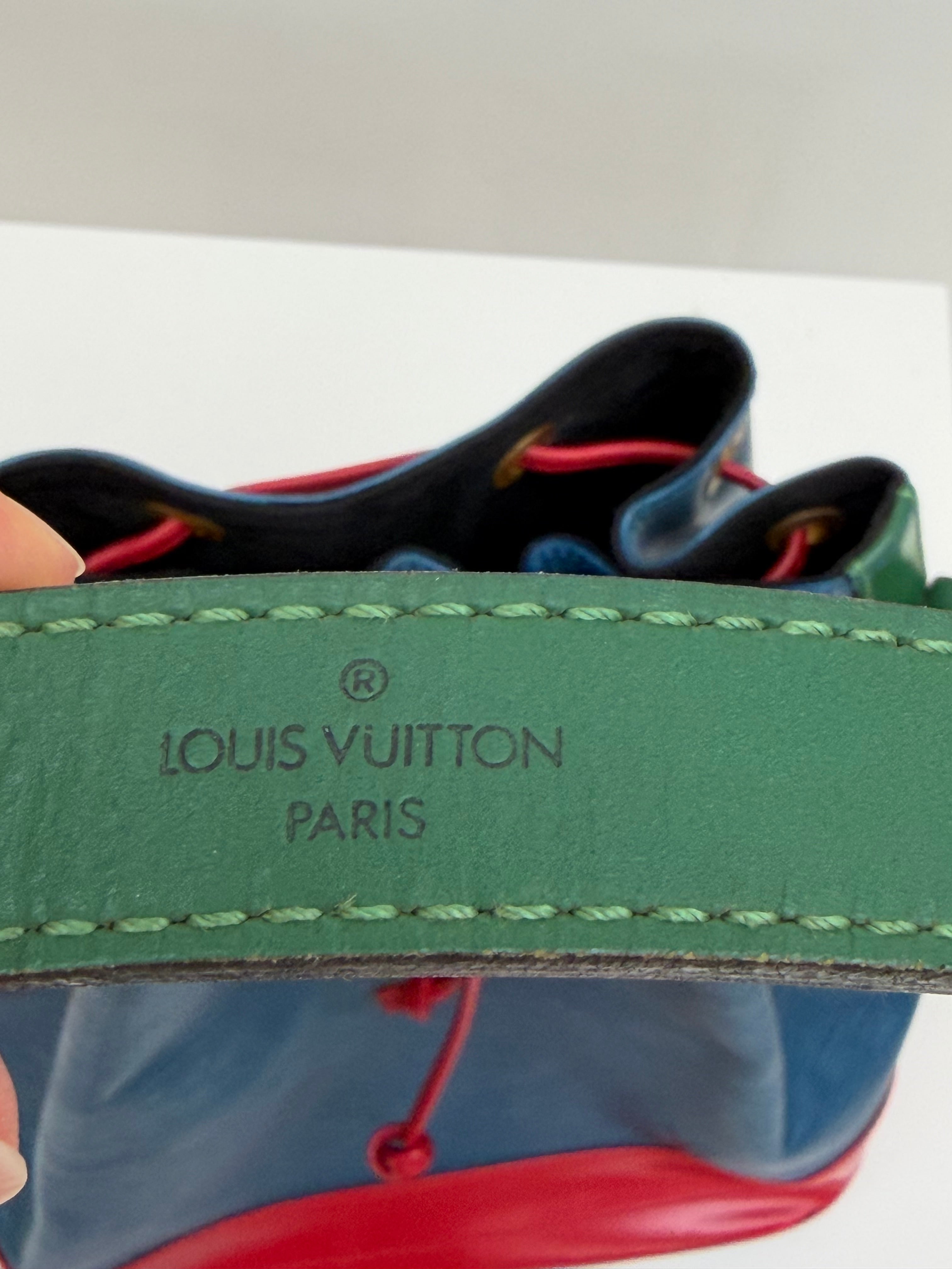 Louis Vuitton Noé Epi Leather Shoulder Bag Blue Multicolor