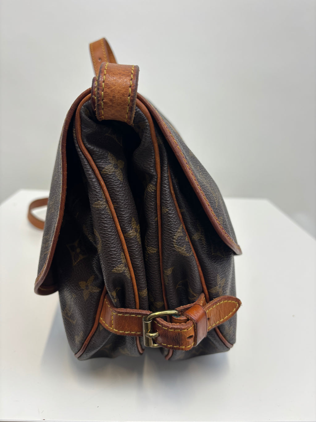 Louis Vuitton Saumur 30 Brown Monogram Crossbody Bag