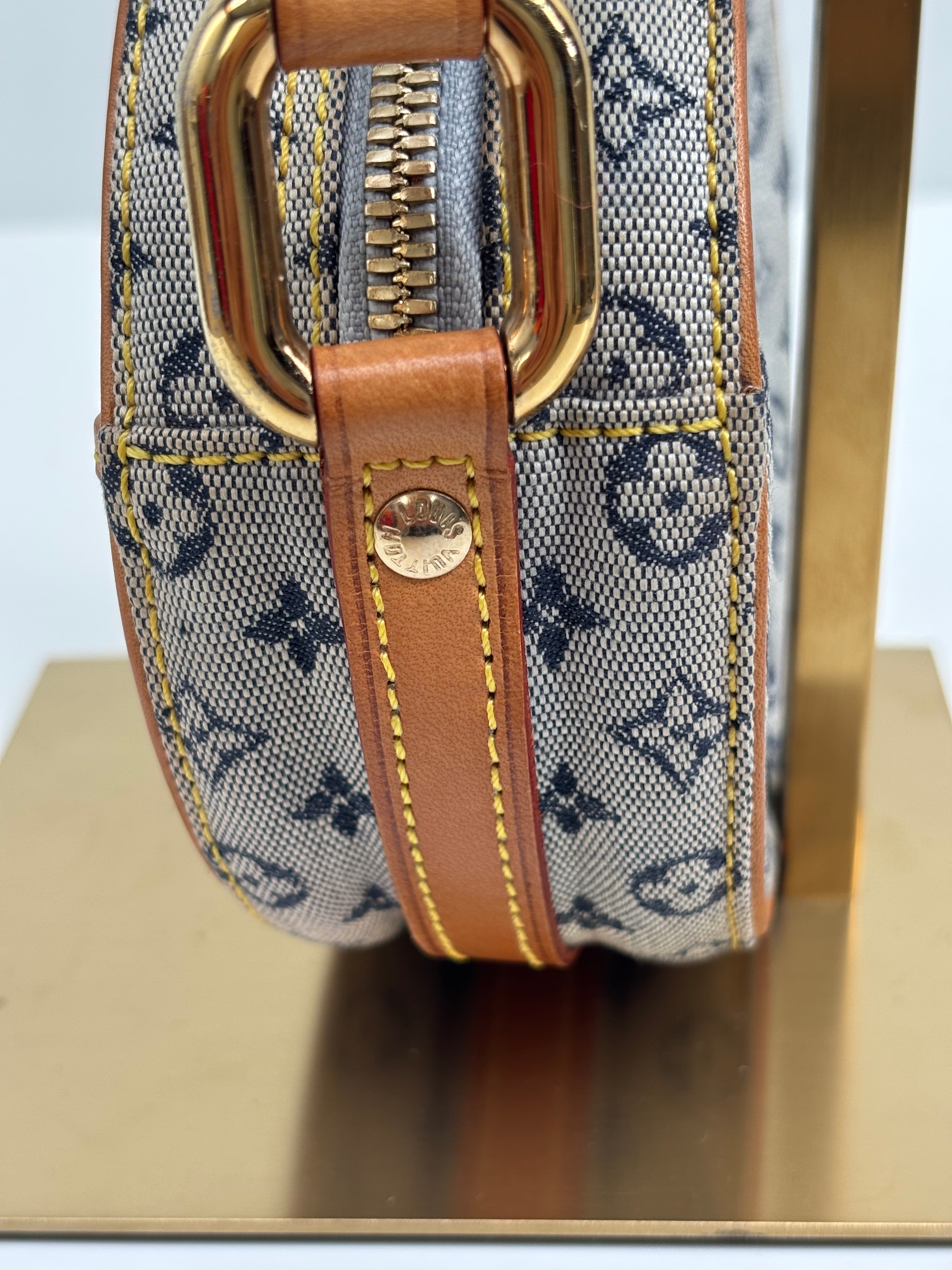 Louis Vuitton Jeanne PM Blue Mini Lin Round Crossbody Bag 2001
