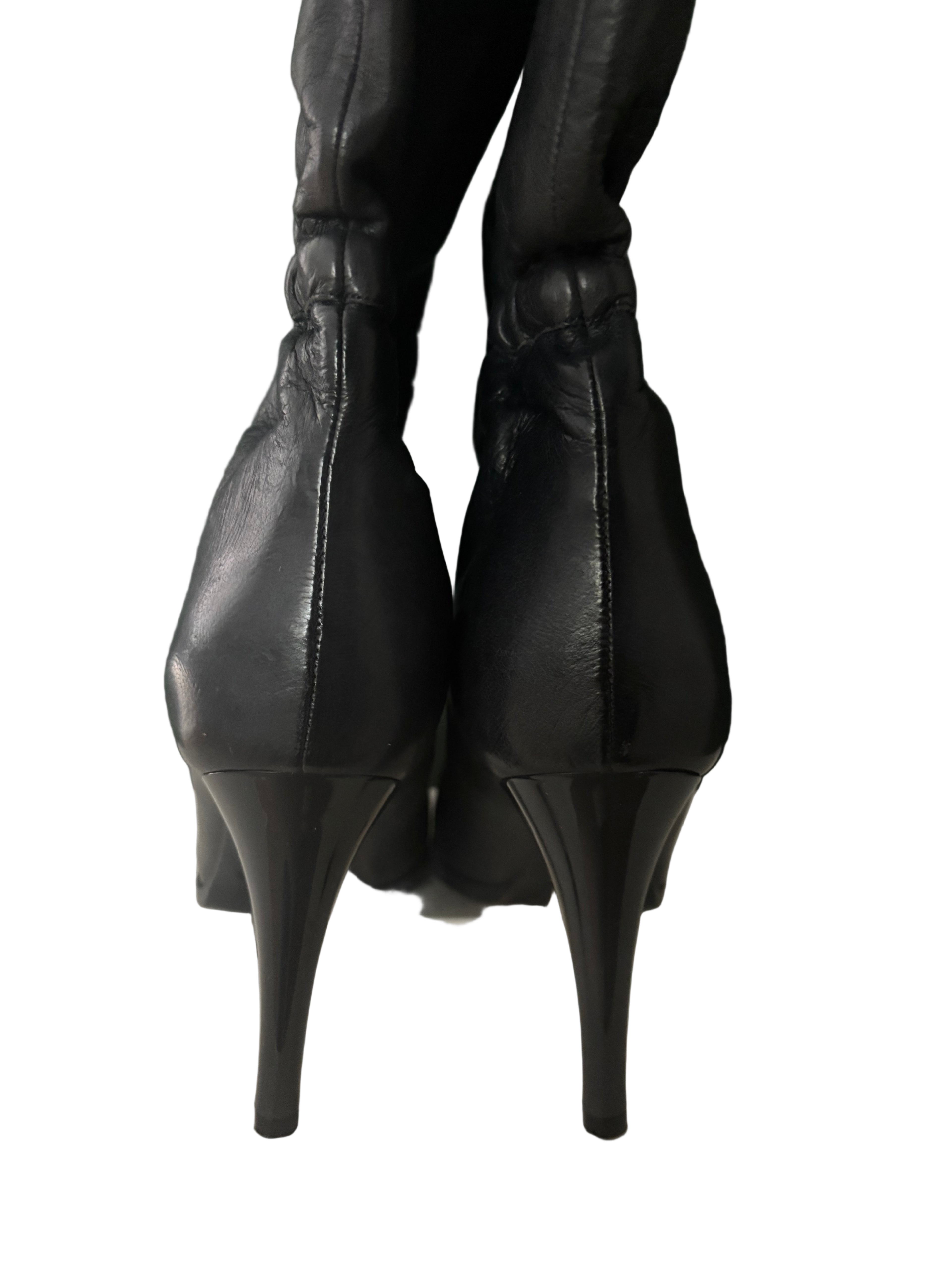 Chloé Anthracite Leather Ankle Boots – Size 37