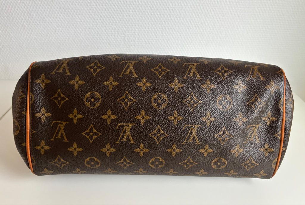 Louis Vuitton Montorgueil PM Monogame Brown Shoulder Bag