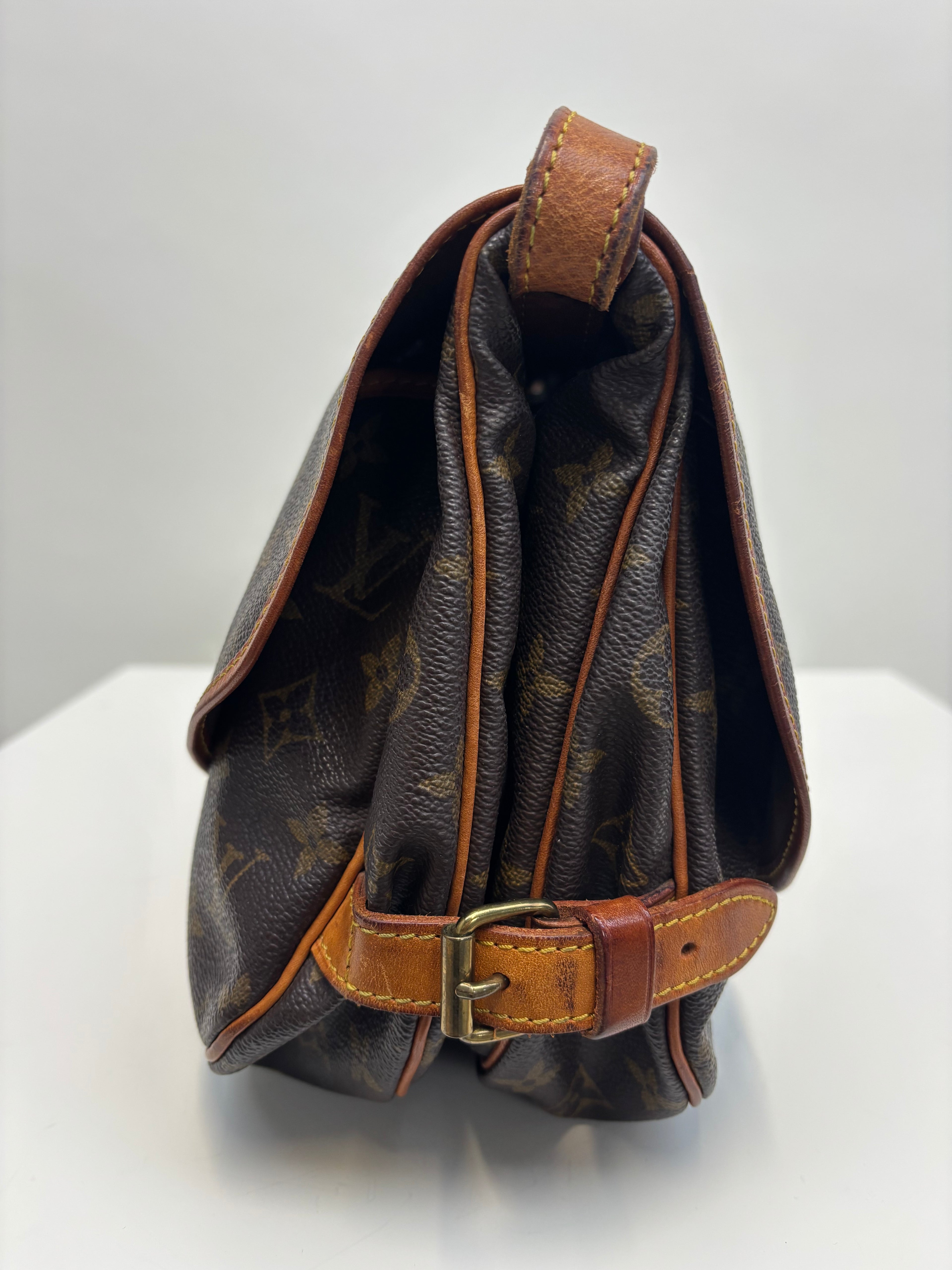 Louis Vuitton Saumur 30 Brown Monogram Crossbody Bag