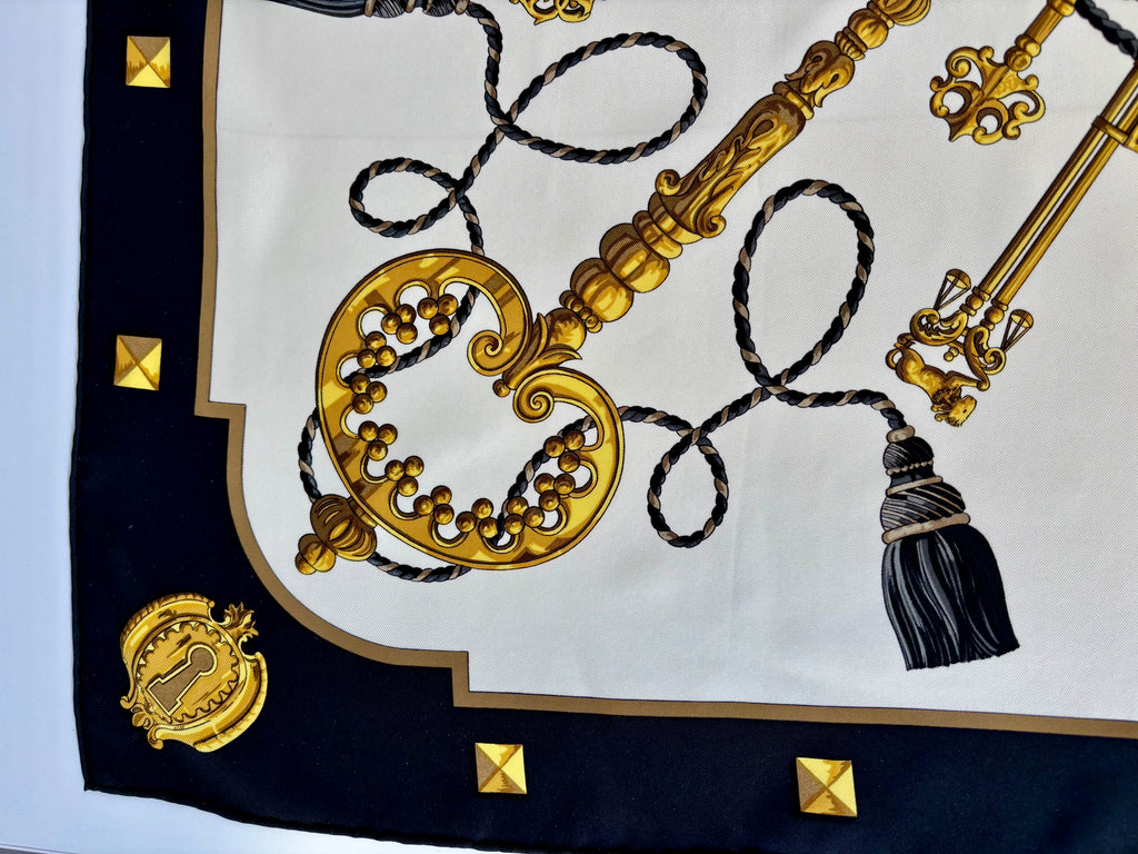 Hermès Les Clés Silk Scarf 90x90 Black Gold Vintage Carré Designer Luxury Key Motif