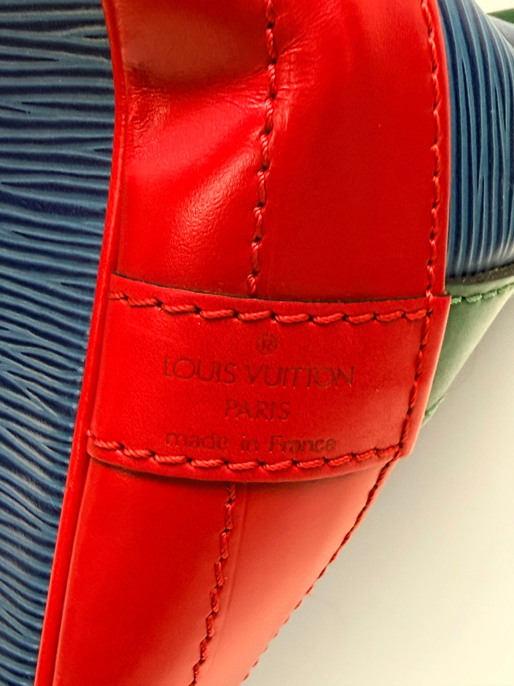 Louis Vuitton Noé Epi Leather Shoulder Bag Blue Multicolor