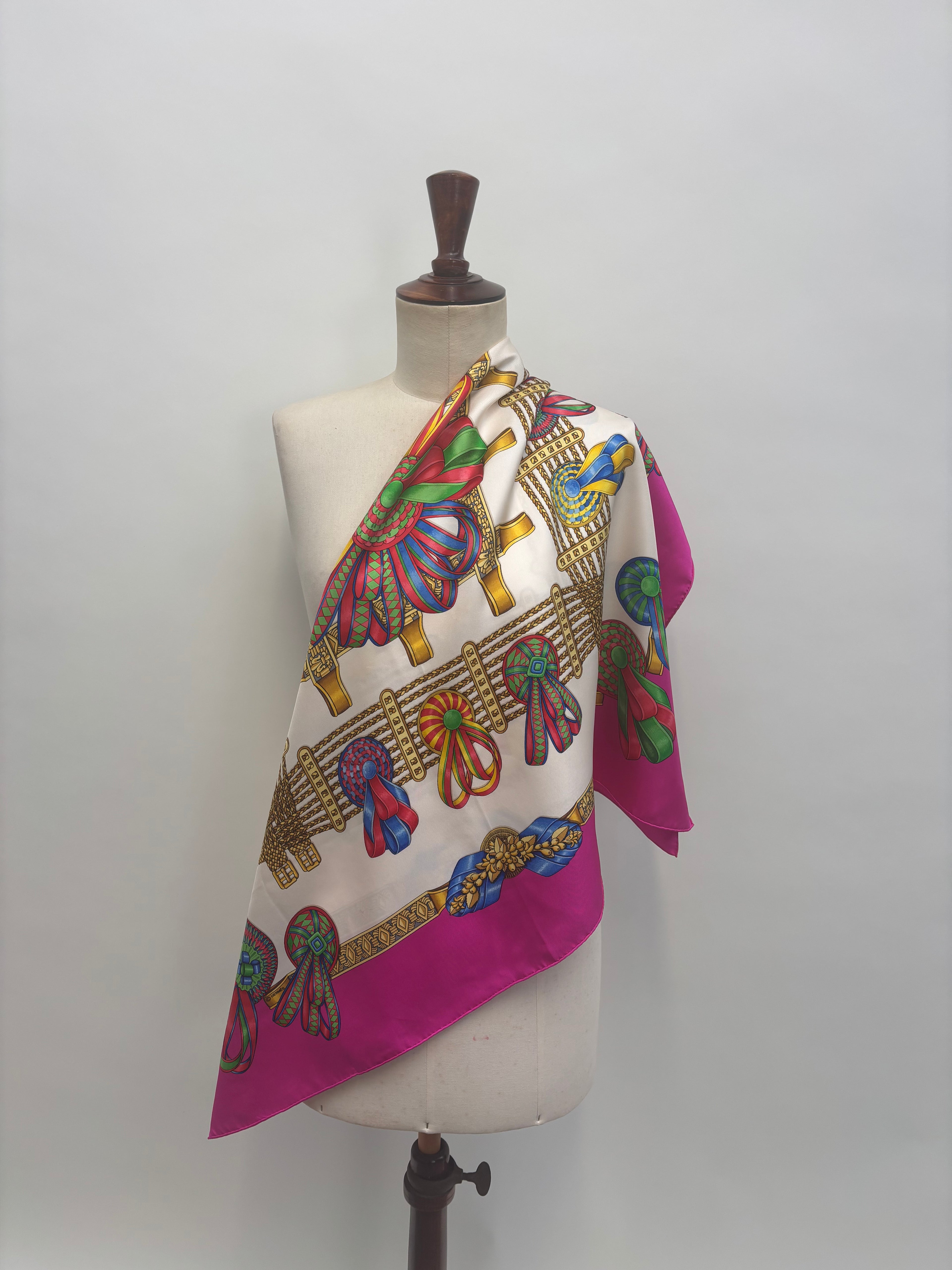 Hermès Vintage Silk Carré 90 Scarf Fuchsia Pink Multicolor Print