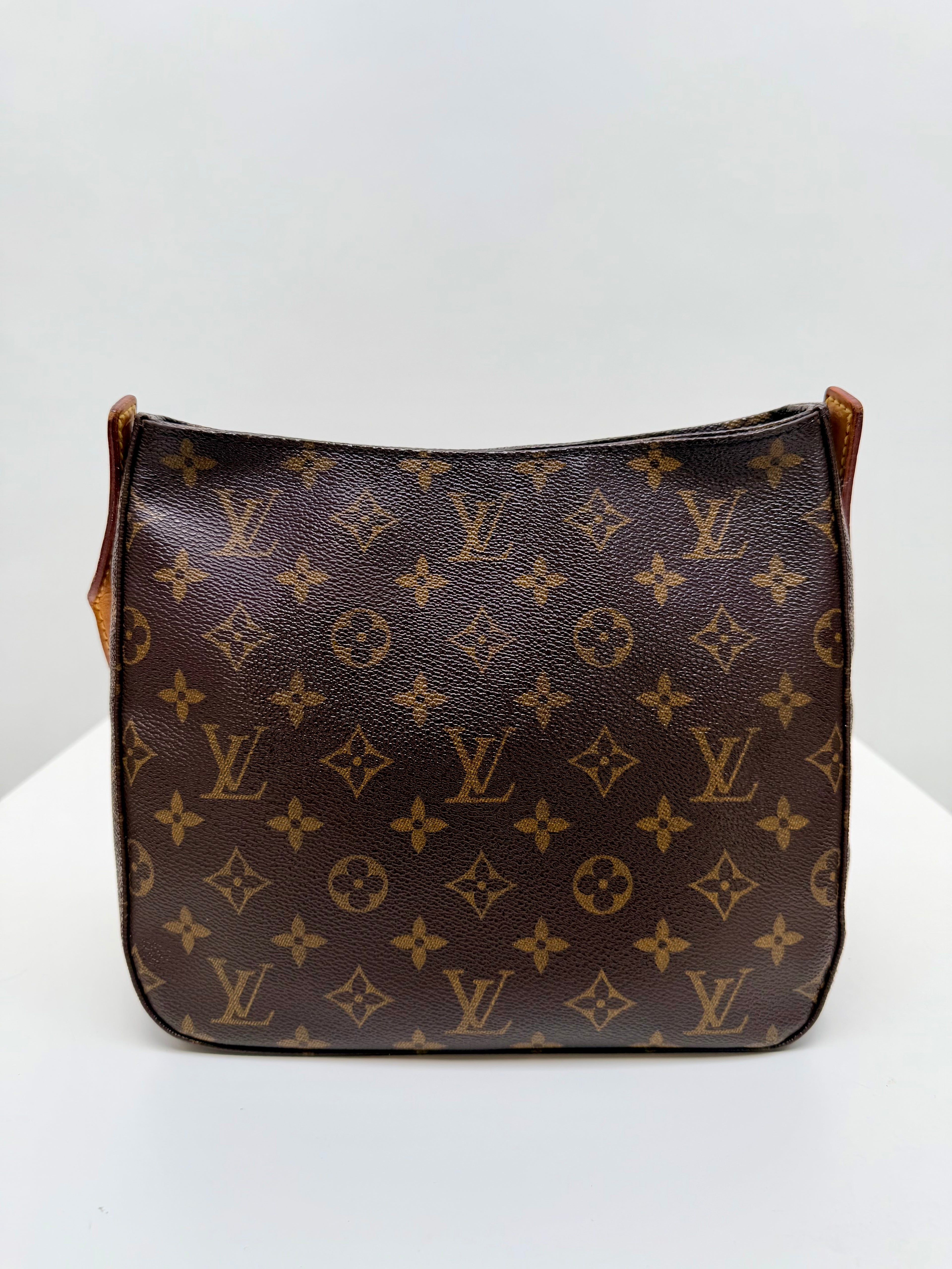 Louis Vuitton Looping MM Monogram Shoulder Bag