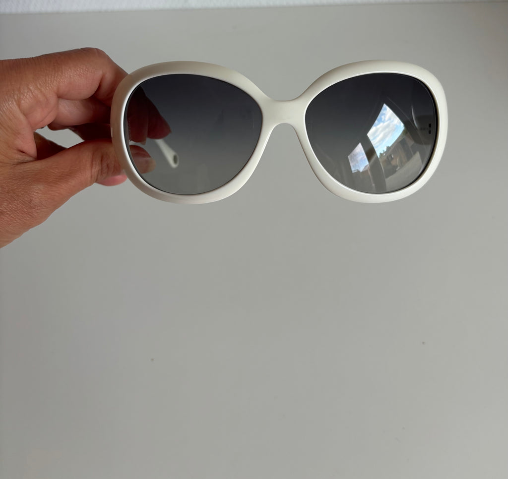 Dolce & Gabbana White Vintage Sunglasses – Iconic 90s Design