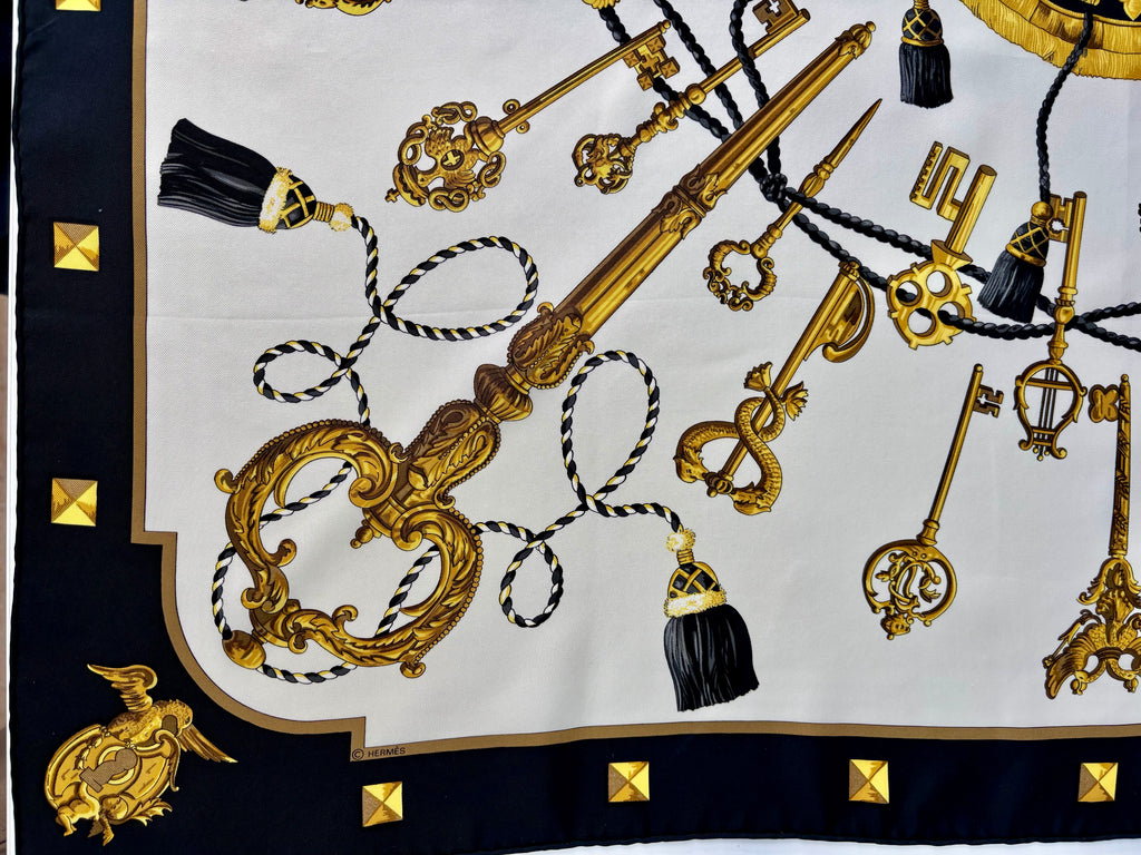 Hermès Les Clés Silk Scarf 90x90 Black Gold Vintage Carré Designer Luxury Key Motif