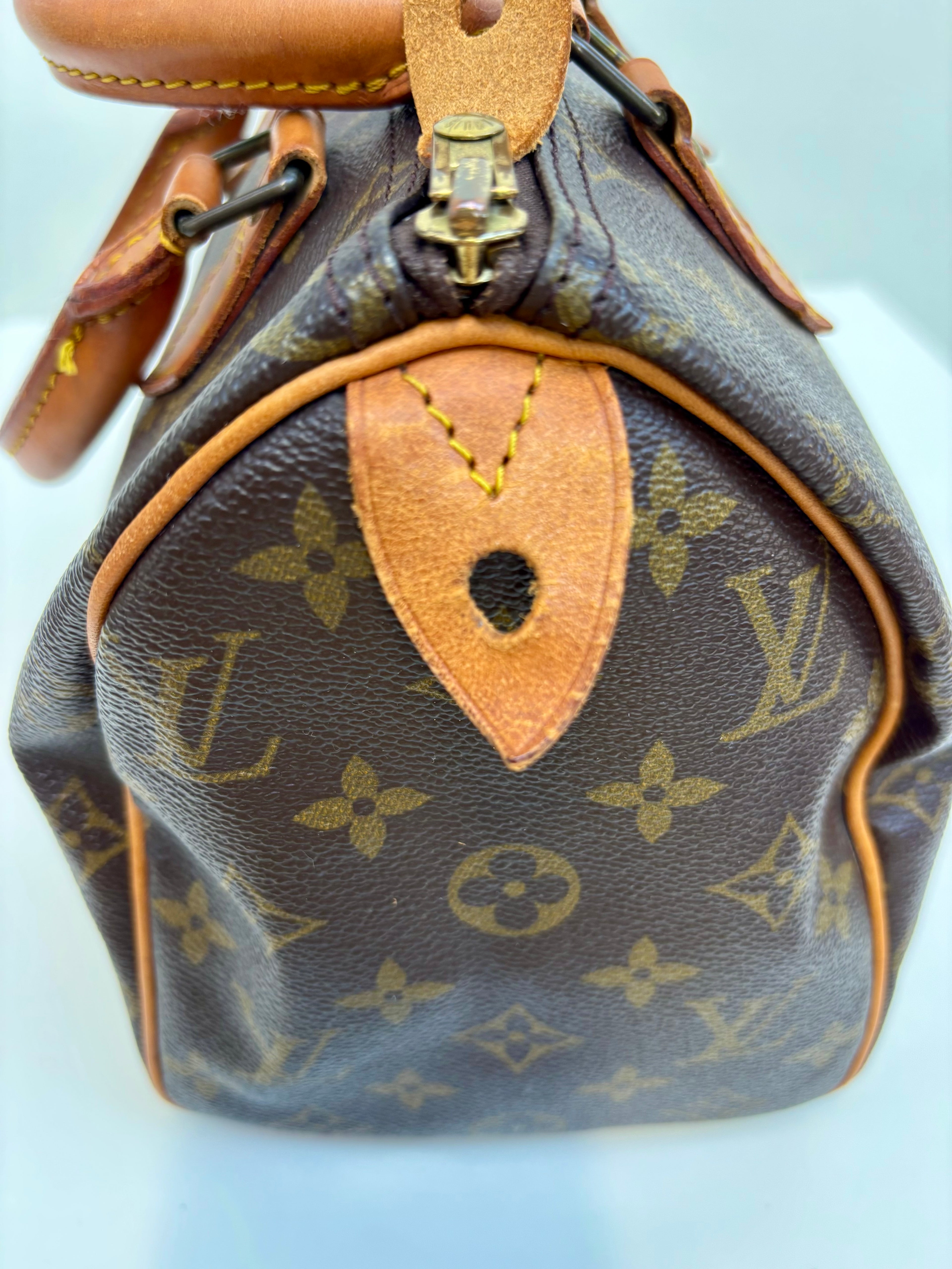 Louis Vuitton Speedy 25 Monogram 1990 Made in France Timeless Vintage Classic