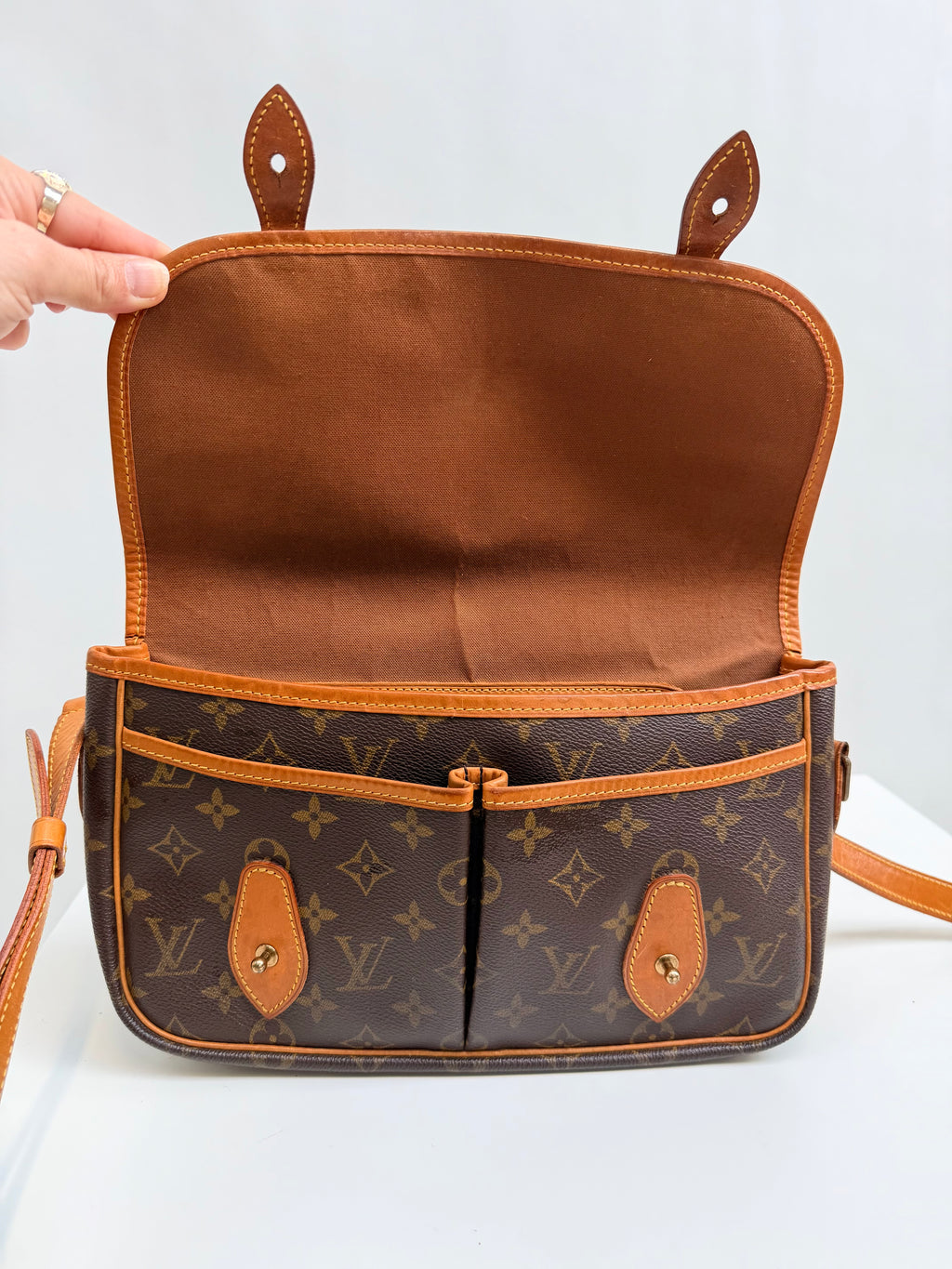 Louis Vuitton Gibecière MM Brown Monogram Crossbody Bag