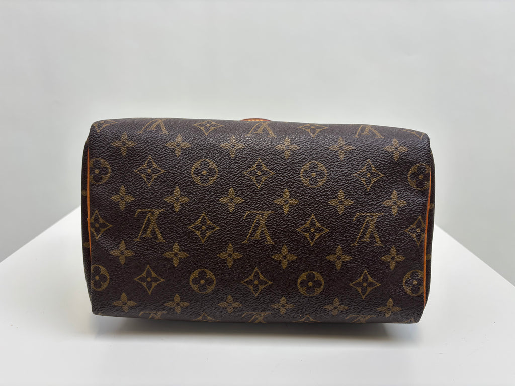 Louis Vuitton Speedy 25 Monogram 2001 Made in France Timeless Vintage Classic