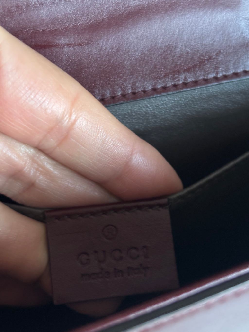 Gucci Vintage 90s Bordeaux Leather Shoulder Bag