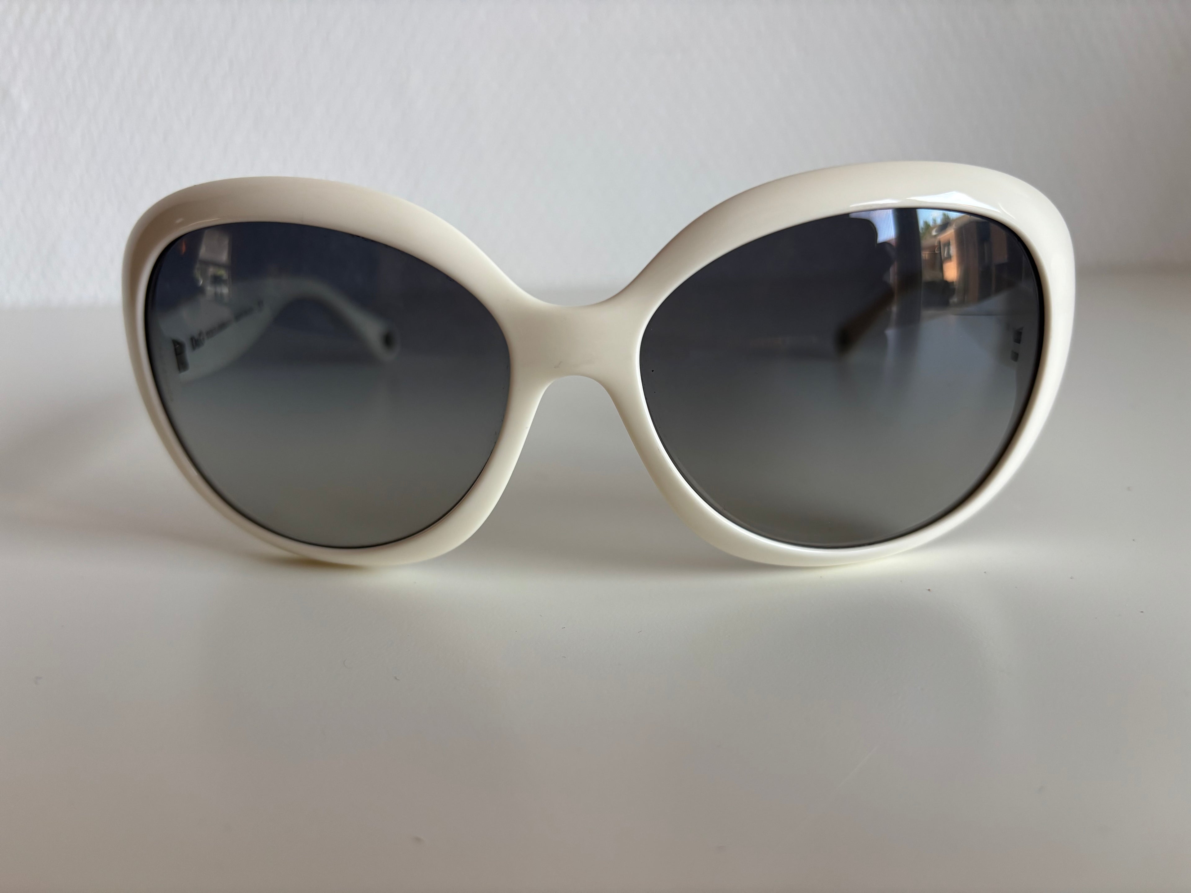 Dolce & Gabbana White Vintage Sunglasses – Iconic 90s Design