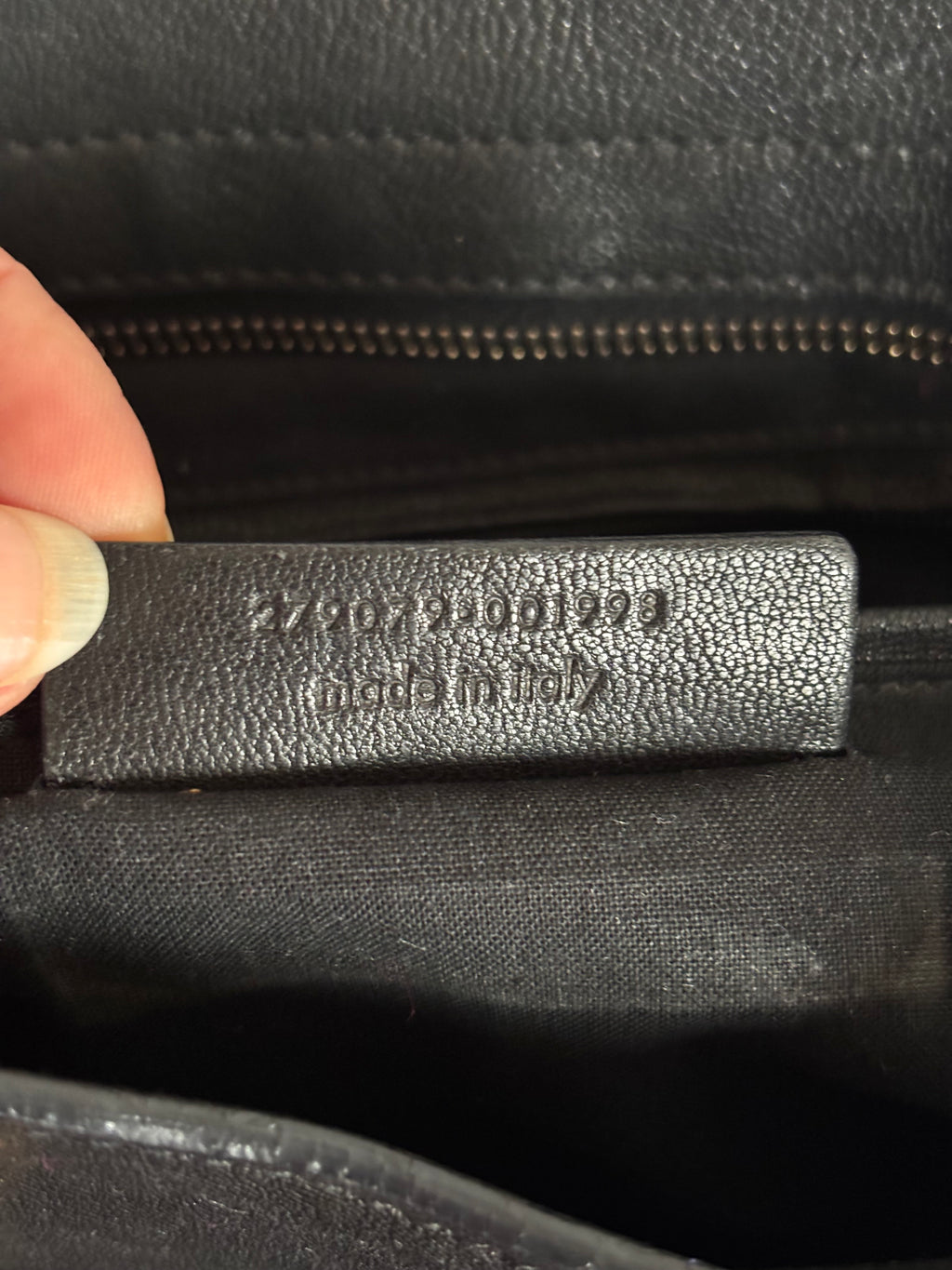 Saint Laurent Chyc Black Leather Handbag