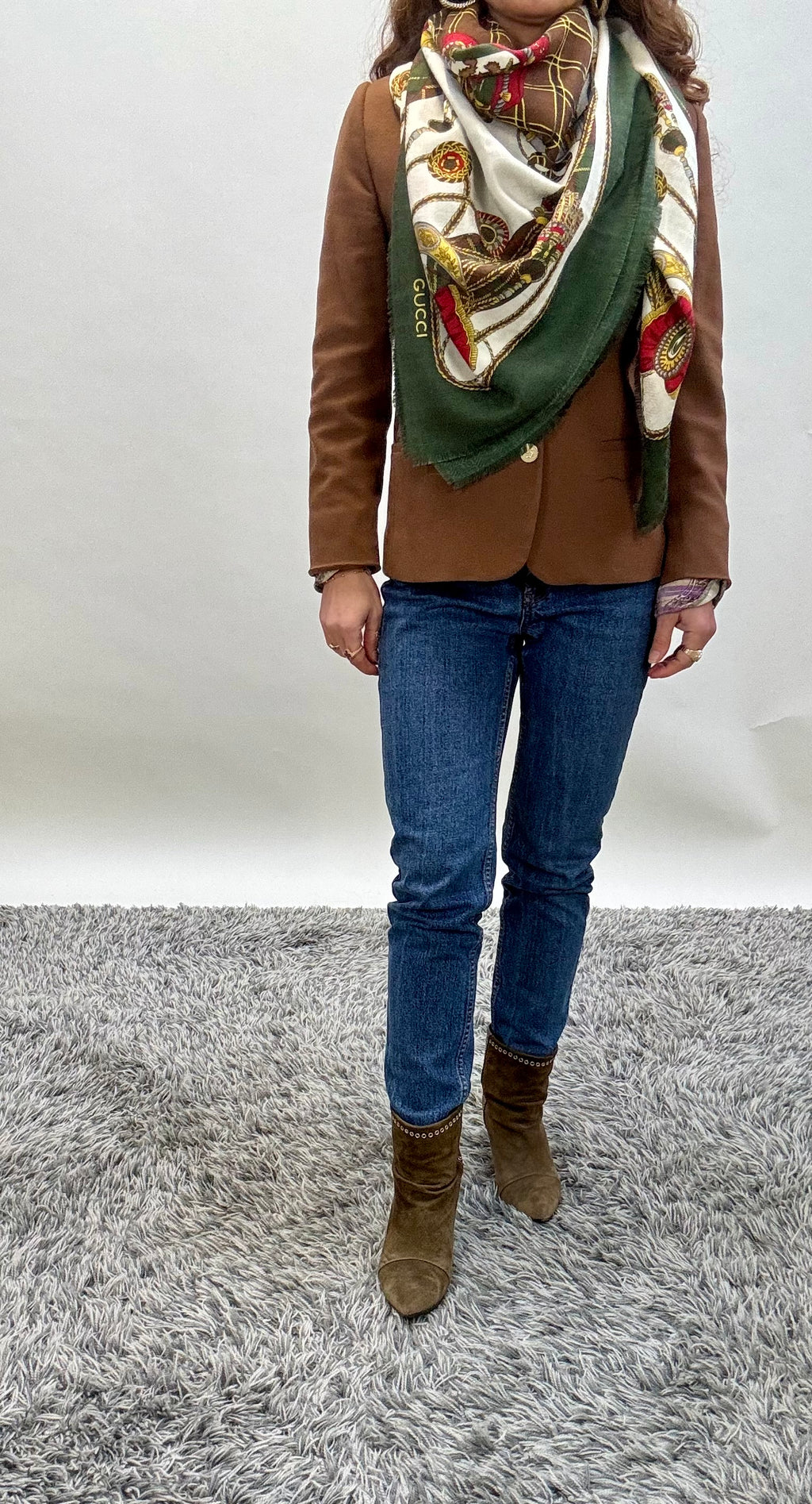 Gucci Luxury Oversized Wool Silk Scarf 135x135 Green Brown