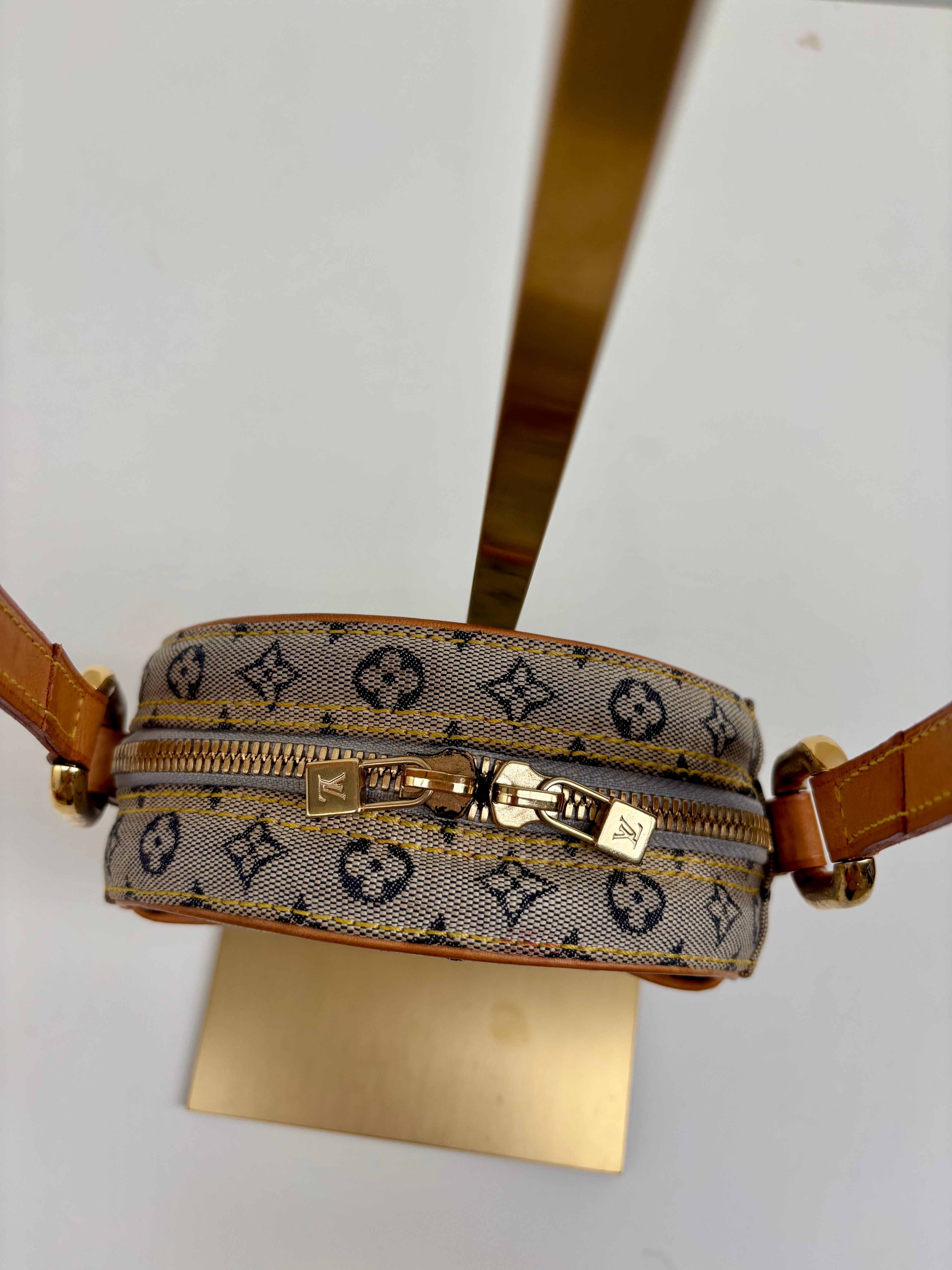 Louis Vuitton Jeanne PM Blue Mini Lin Round Crossbody Bag 2001