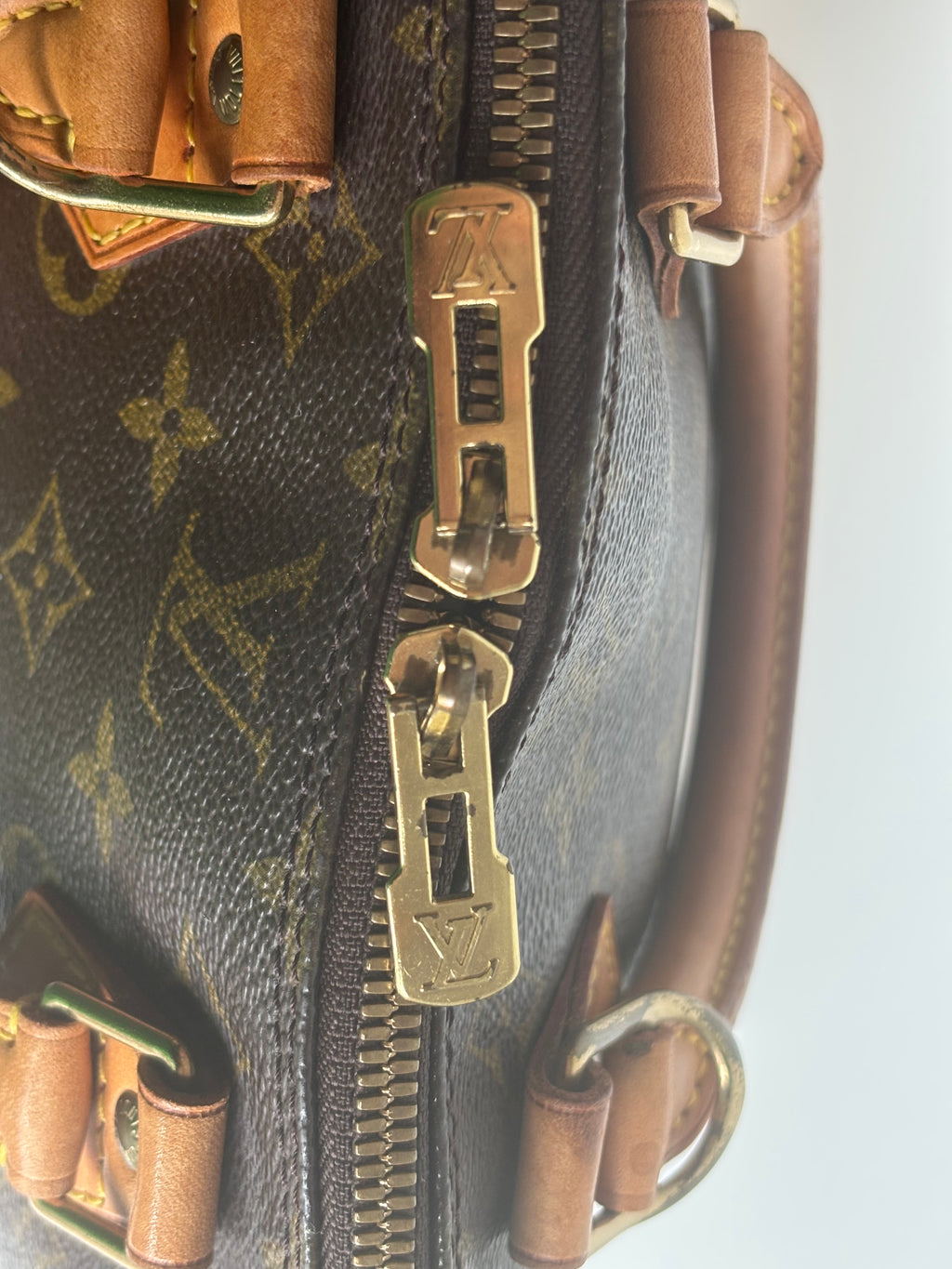 Louis Vuitton Alma PM Monogram Vintage 90s Brown Handbag