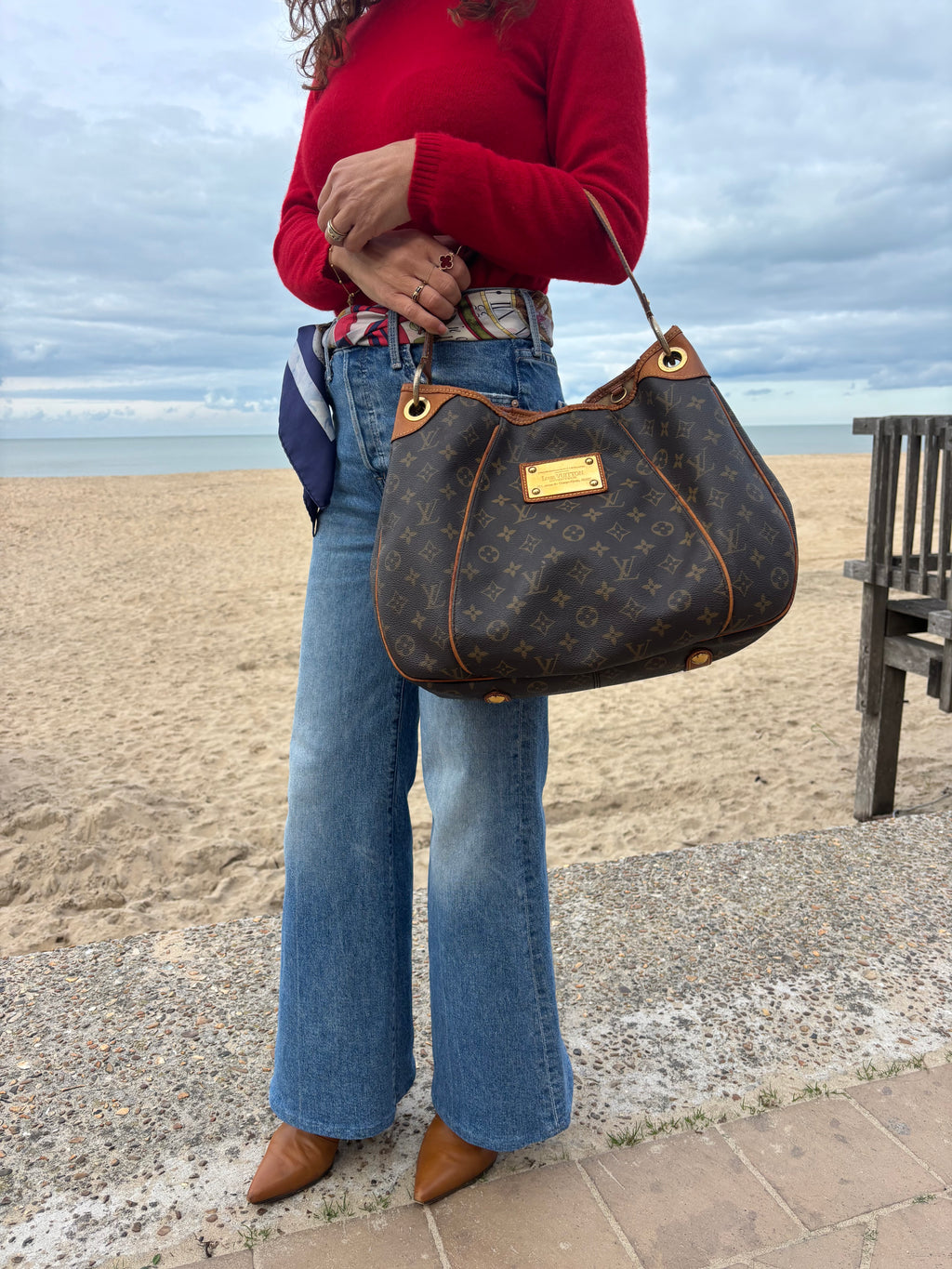 Louis Vuitton Galliera Monogram PM Brown Shoulder Bag