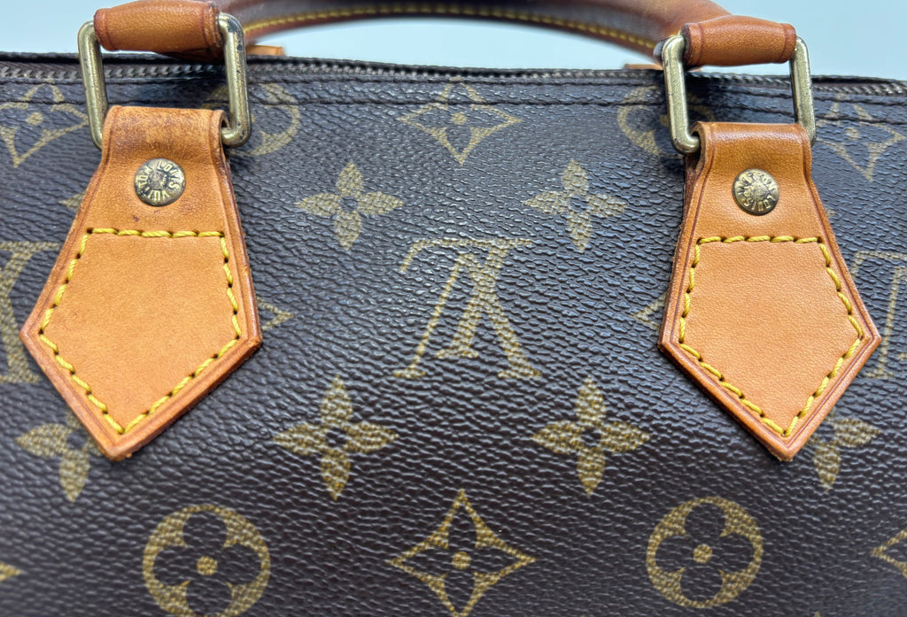 Louis Vuitton Speedy 25 Monogram 2001 Made in France Timeless Vintage Classic