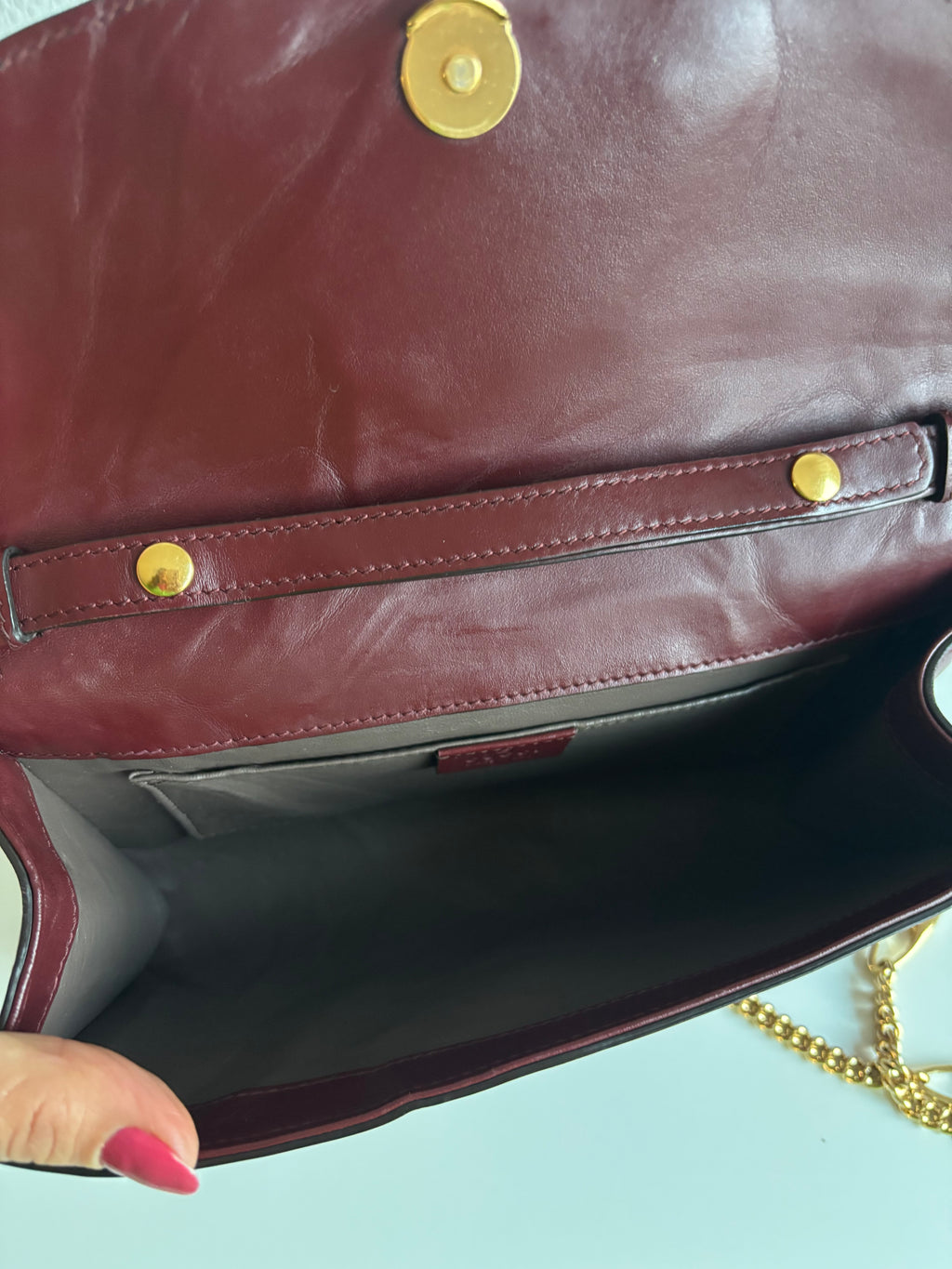 Gucci Vintage 90s Bordeaux Leather Shoulder Bag