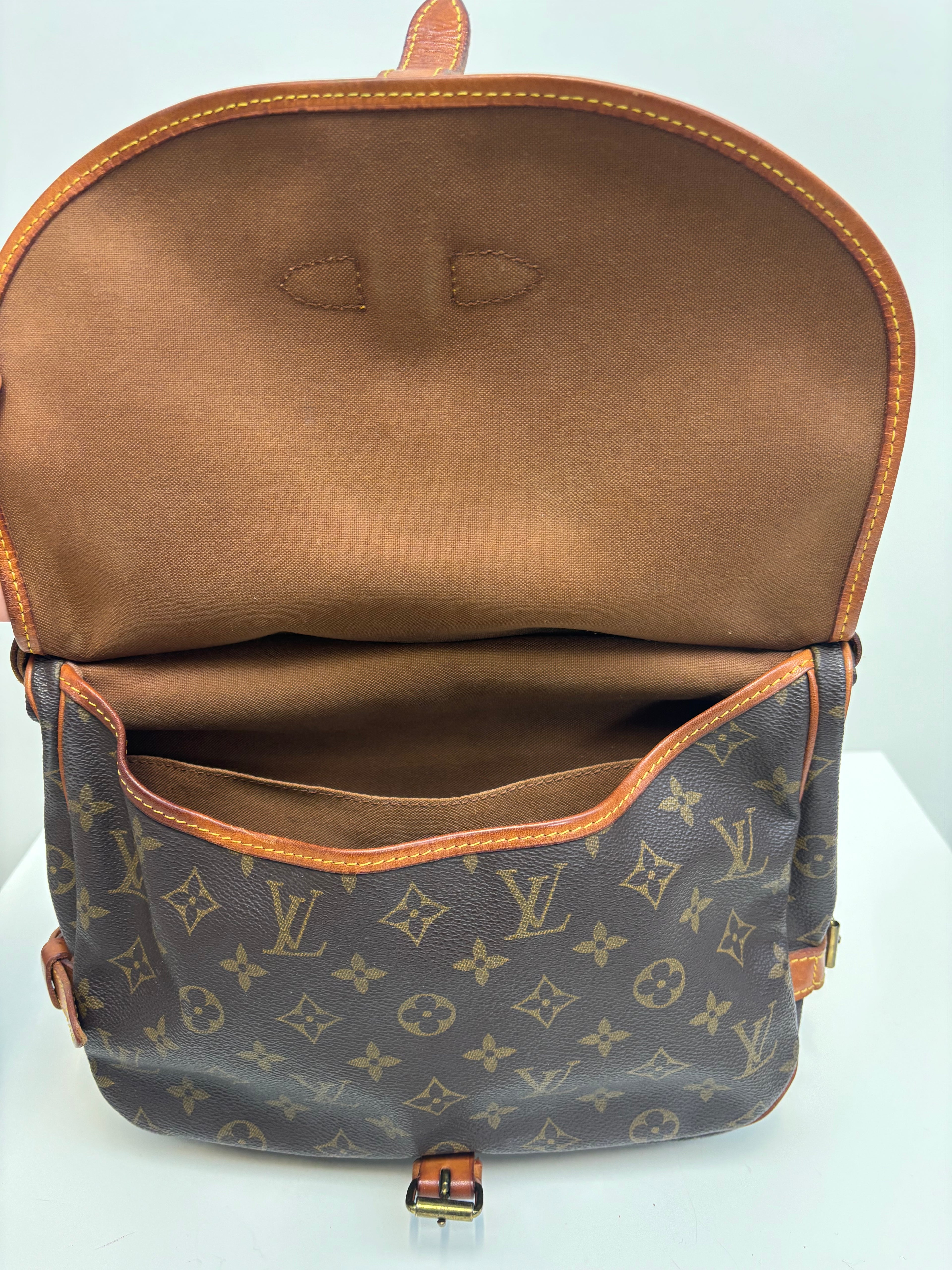 Louis Vuitton Saumur 30 Brown Monogram Crossbody Bag