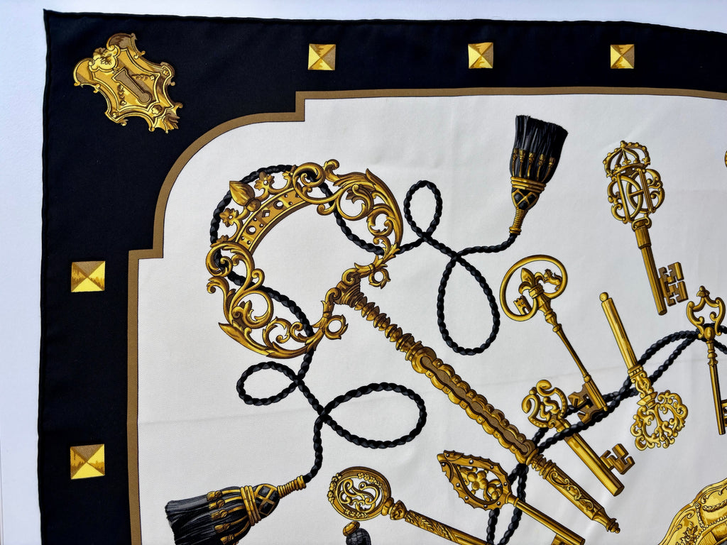 Hermès Les Clés Silk Scarf 90x90 Black Gold Vintage Carré Designer Luxury Key Motif