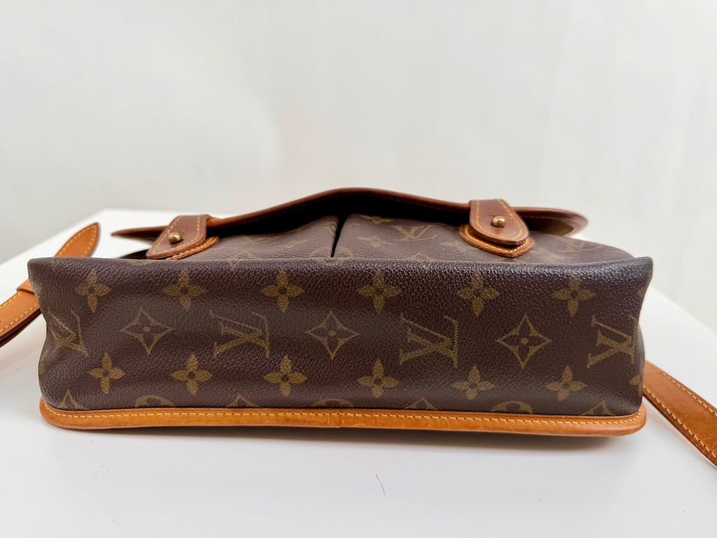 Louis Vuitton Gibecière MM Brown Monogram Crossbody Bag