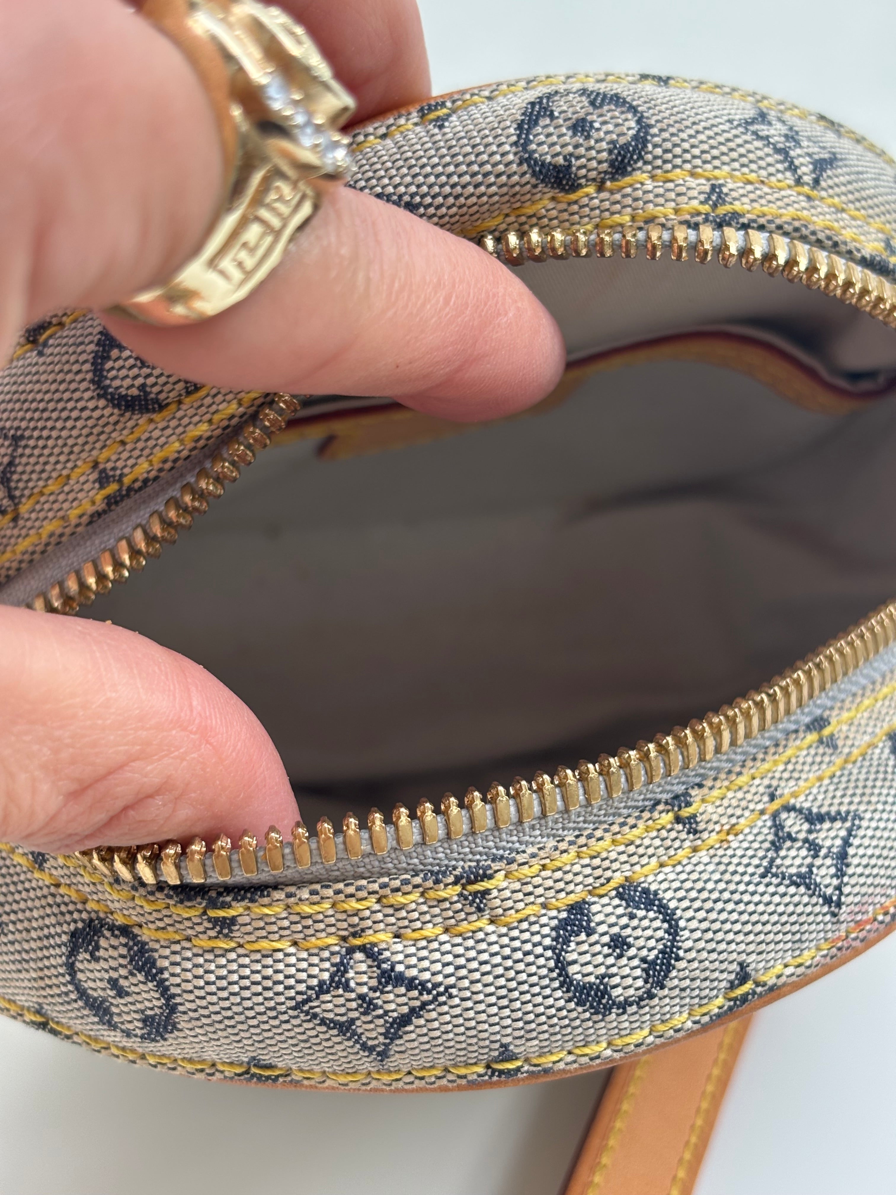 Louis Vuitton Jeanne PM Blue Mini Lin Round Crossbody Bag 2001