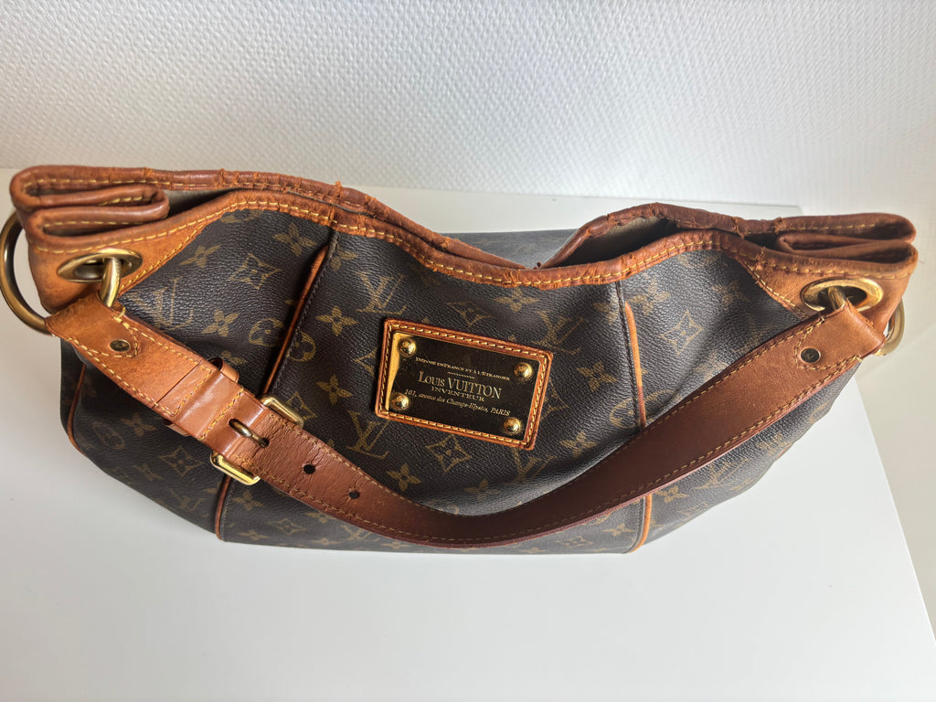 Louis Vuitton Galliera Monogram PM Brown Shoulder Bag