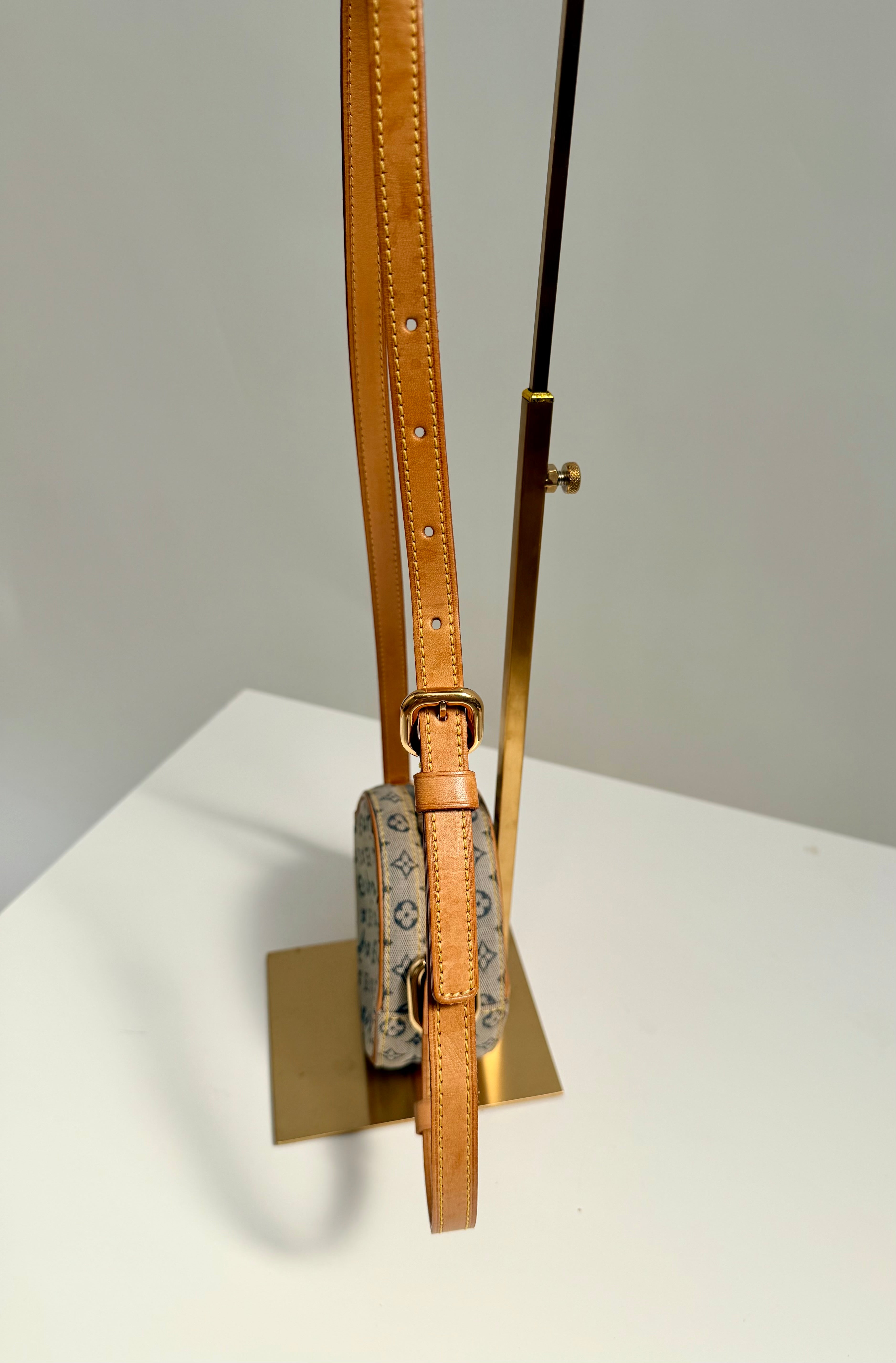 Louis Vuitton Jeanne PM Blue Mini Lin Round Crossbody Bag