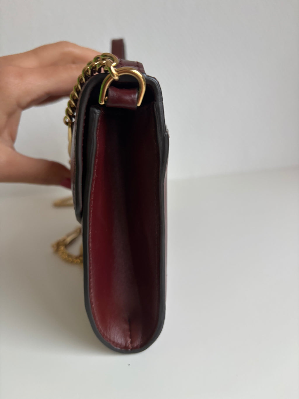 Gucci Vintage 90s Bordeaux Leather Shoulder Bag