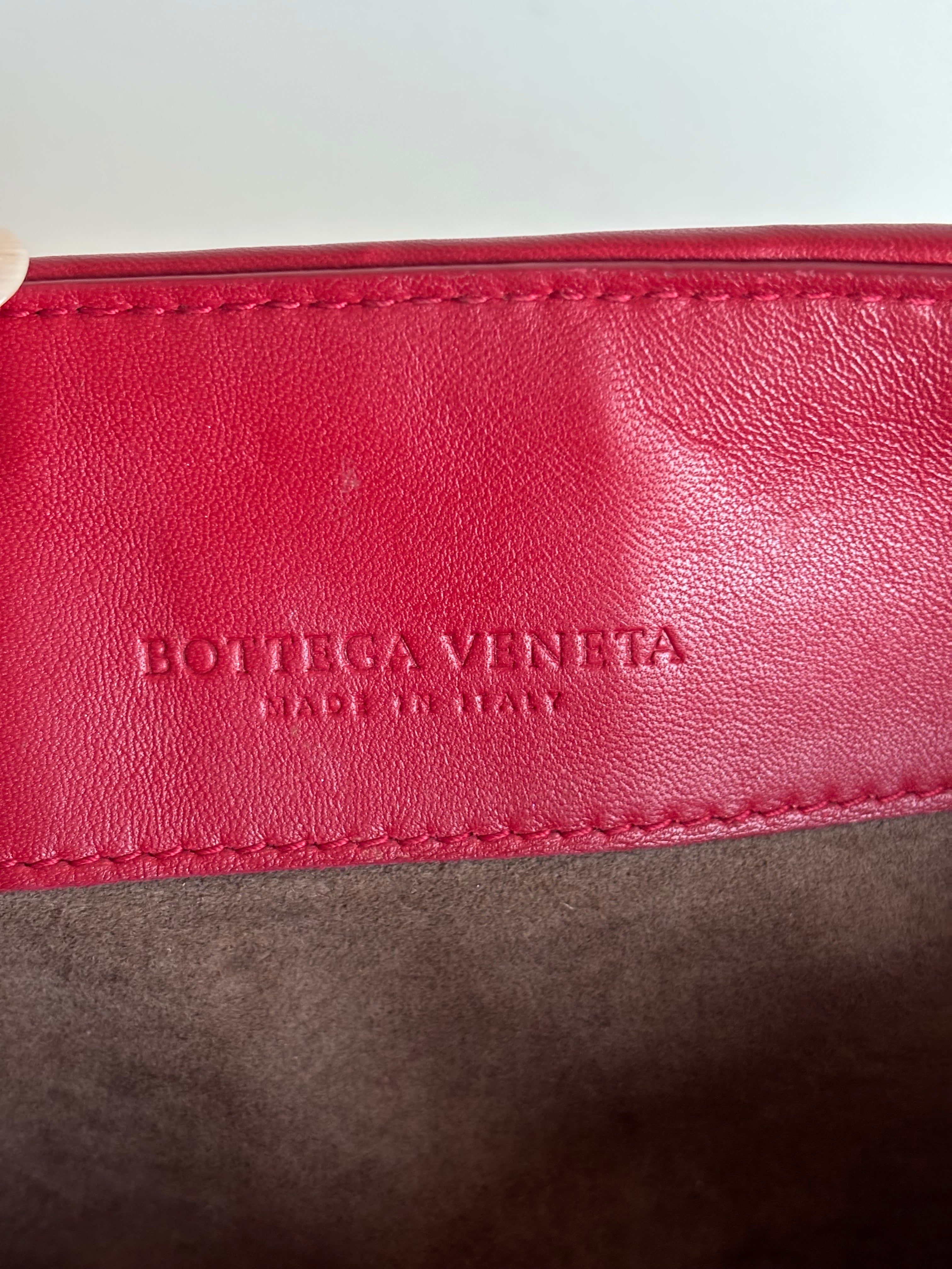 Bottega Veneta red leather shoulderbag