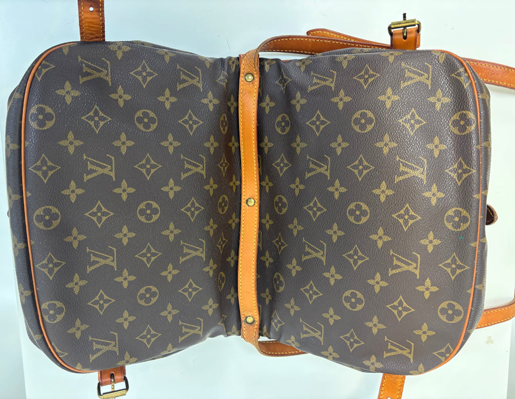 Louis Vuitton Saumur 30 Brown Monogram Crossbody Bag