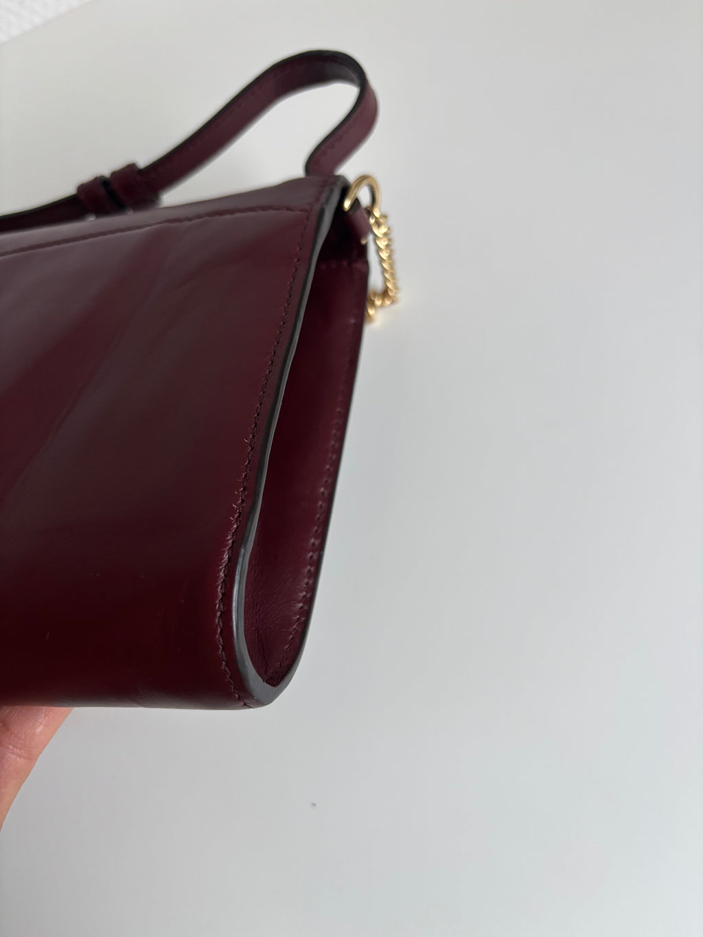 Gucci Vintage 90s Bordeaux Leather Shoulder Bag