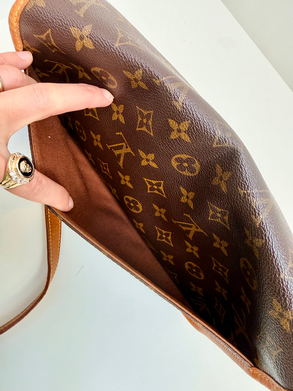 Louis Vuitton Gibecière MM Brown Monogram Crossbody Bag
